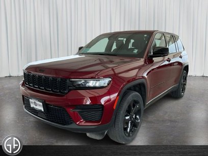 Used 2023 Jeep Grand Cherokee Altitude