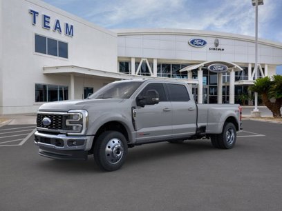 New 2025 Ford F450 Lariat w/ Lariat Ultimate Package
