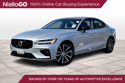 Used 2022 Volvo S60 B5 Momentum w/ Premium Package
