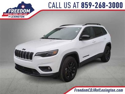 Used 2023 Jeep Cherokee Altitude Lux