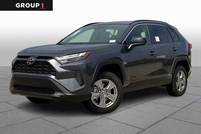 New 2025 Toyota RAV4 LE
