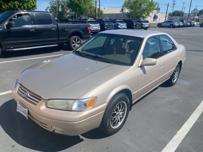Used 1999 Toyota Camry LE