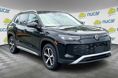 New 2025 Volkswagen Tiguan SE
