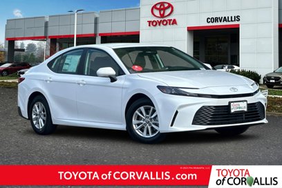 New 2025 Toyota Camry LE