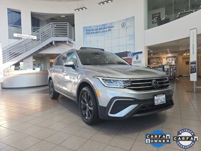 Certified 2024 Volkswagen Tiguan SE