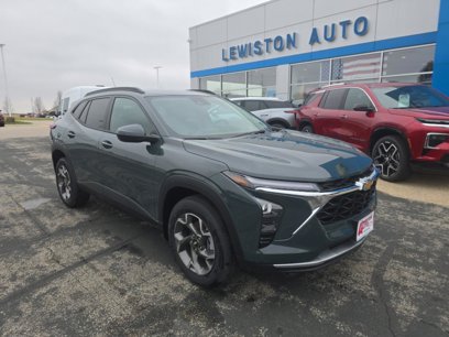 New 2025 Chevrolet Trax LT w/ Driver Confidence Package