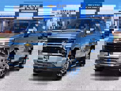 New 2025 Chevrolet Suburban LS
