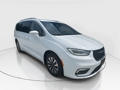 Used 2021 Chrysler Pacifica Touring-L