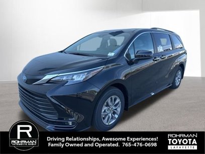 New 2025 Toyota Sienna XLE