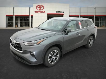 New 2025 Toyota Highlander XLE