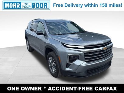 Used 2025 Chevrolet Traverse LT