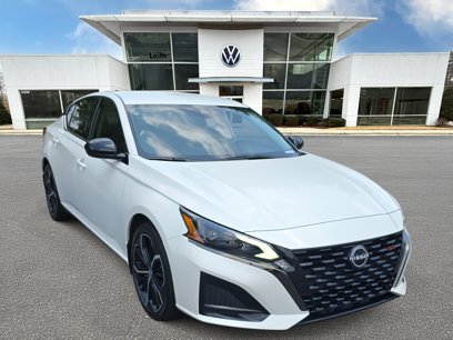 Used 2023 Nissan Altima 2.5 SR