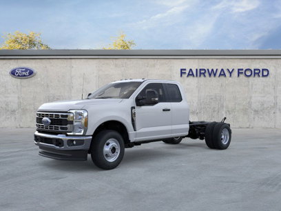 New 2025 Ford F350 XL w/ XL Chrome Package