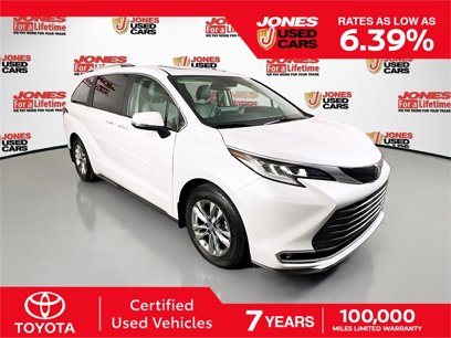 Certified 2022 Toyota Sienna Limited