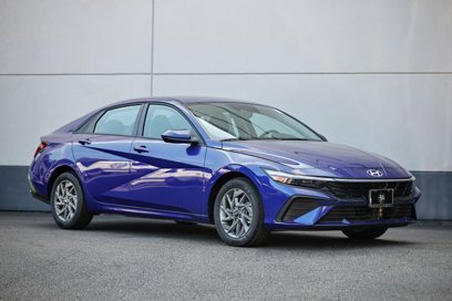 New 2025 Hyundai Elantra Blue