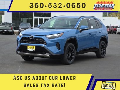 New 2025 Toyota RAV4 SE