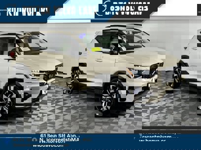 New 2025 Volvo XC40 B5 Plus w/ Protection Package Premier