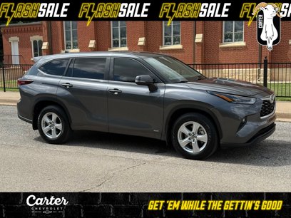 Used 2024 Toyota Highlander LE