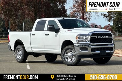 New 2024 RAM 2500 Tradesman w/ Towing Technology Group