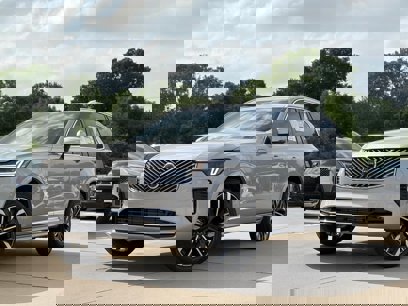 New 2025 Volvo XC90 T8 Plus w/ Protection Package Premier