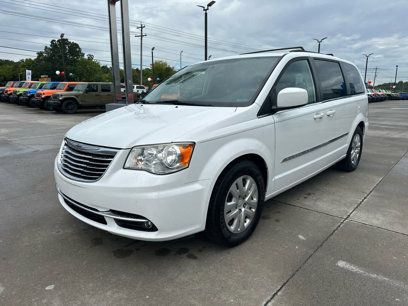 Used 2016 Chrysler Town & Country Touring
