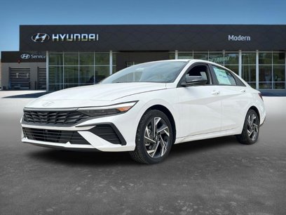 New 2025 Hyundai Elantra SEL