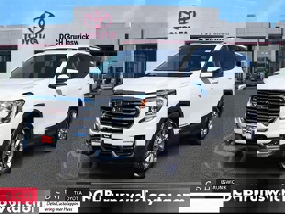 Used 2023 GMC Terrain SLT