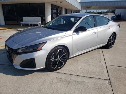 Used 2023 Nissan Altima 2.5 SR