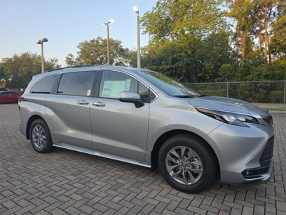 New 2025 Toyota Sienna XLE