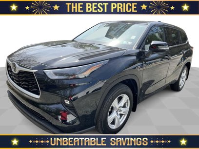 Used 2022 Toyota Highlander LE