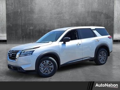 New 2025 Nissan Pathfinder S
