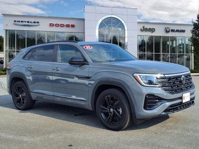 Used 2025 Volkswagen Atlas Cross Sport SEL R-Line