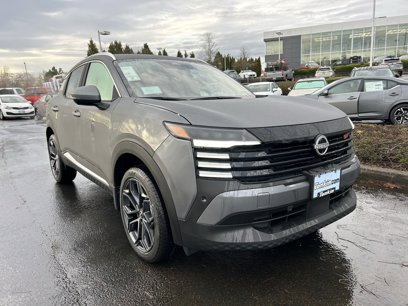New 2025 Nissan Kicks SR