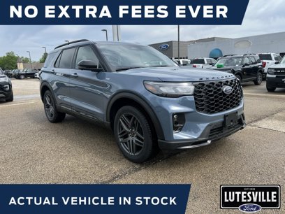New 2025 Ford Explorer ST-Line w/ Premium Package
