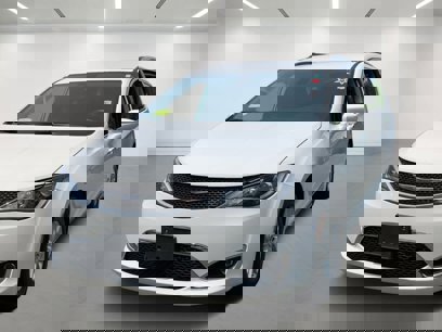 Used 2020 Chrysler Pacifica Touring-L
