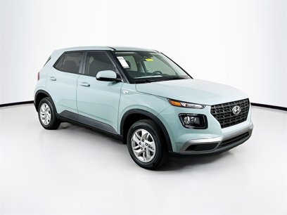 New 2025 Hyundai Venue SE
