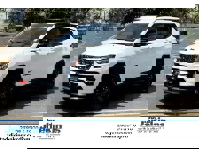 New 2025 Jeep Compass Latitude