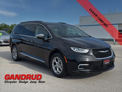 Used 2023 Chrysler Pacifica Limited