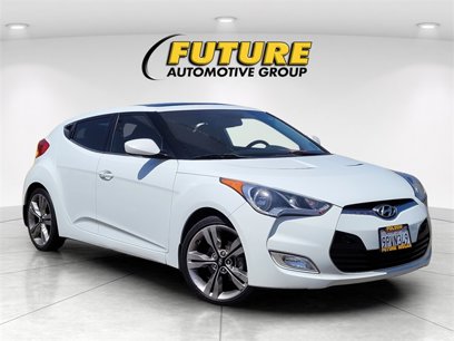 Used 2013 Hyundai Veloster w/ Style Pkg