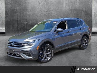 Used 2024 Volkswagen Tiguan SE