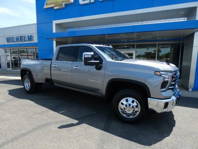 New 2025 Chevrolet Silverado 3500 LTZ w/ LTZ Plus Package
