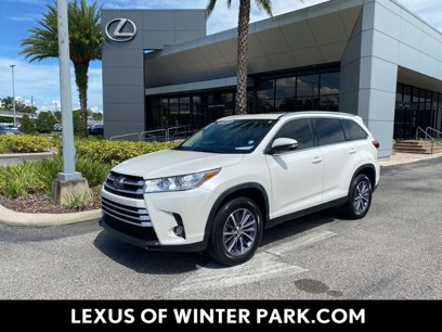 Used 2019 Toyota Highlander SE