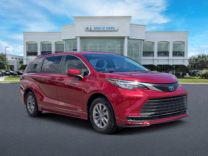Used 2021 Toyota Sienna LE