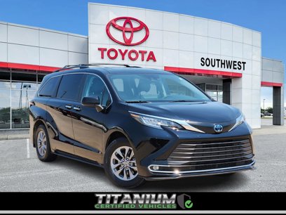 Used 2023 Toyota Sienna XLE