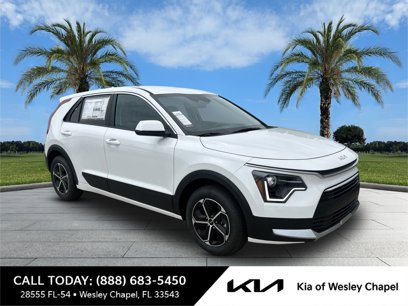 New 2025 Kia Niro LX