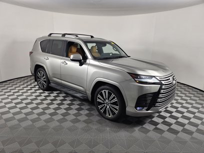 Used 2022 Lexus LX 600 4WD w/ Luxury Package