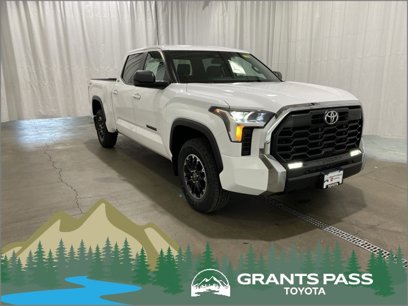 New 2025 Toyota Tundra SR5 w/ TRD Off-Road Package