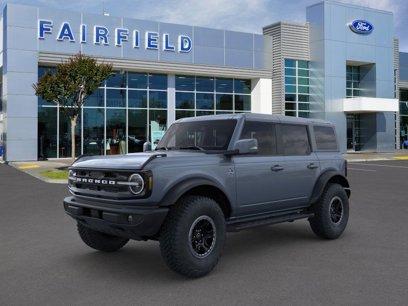 New 2024 Ford Bronco Outer Banks w/ Sasquatch Package