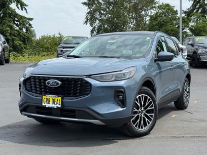 New 2025 Ford Escape SE