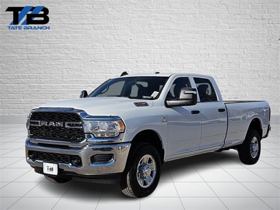 New 2024 RAM 2500 Tradesman w/ Chrome Appearance Group